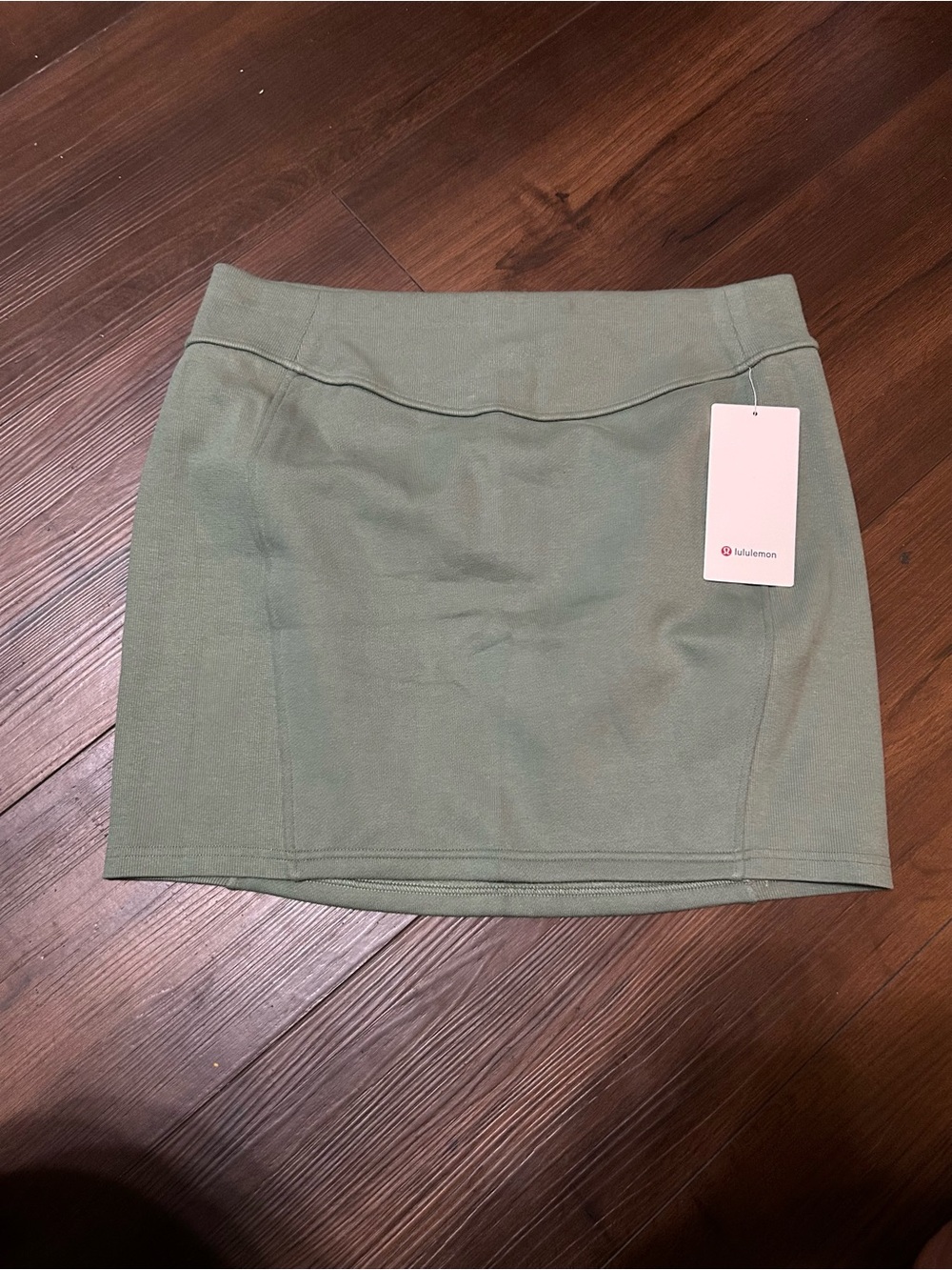 lululemon athletica NWT Green Scuba High Rise Mini Skirt